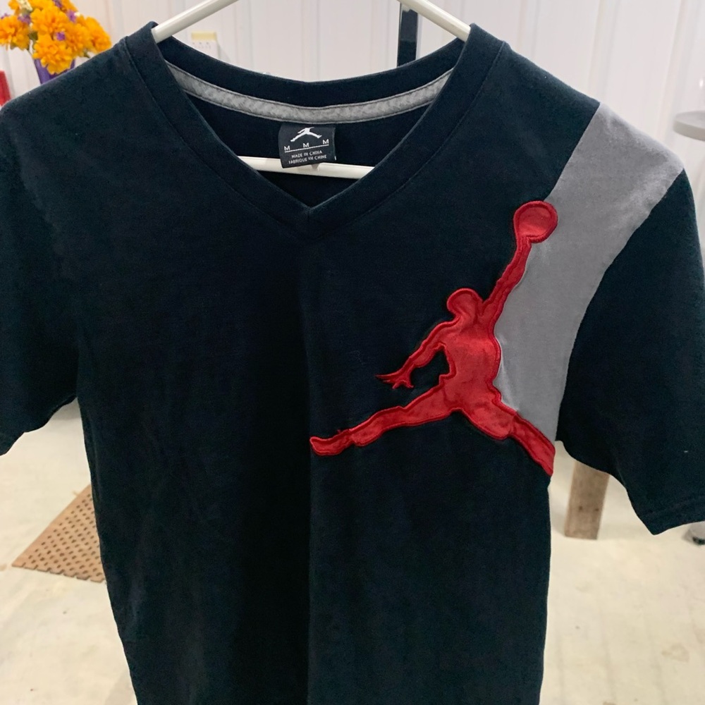 Rare Air Jordan Embroidered T-shirt. - Picture 2 of 10